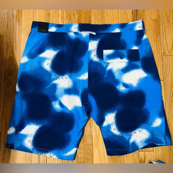 Good Man Brand Flex Pro Jersey Shorts in Sky Spray Paint - Picture 6 of 7